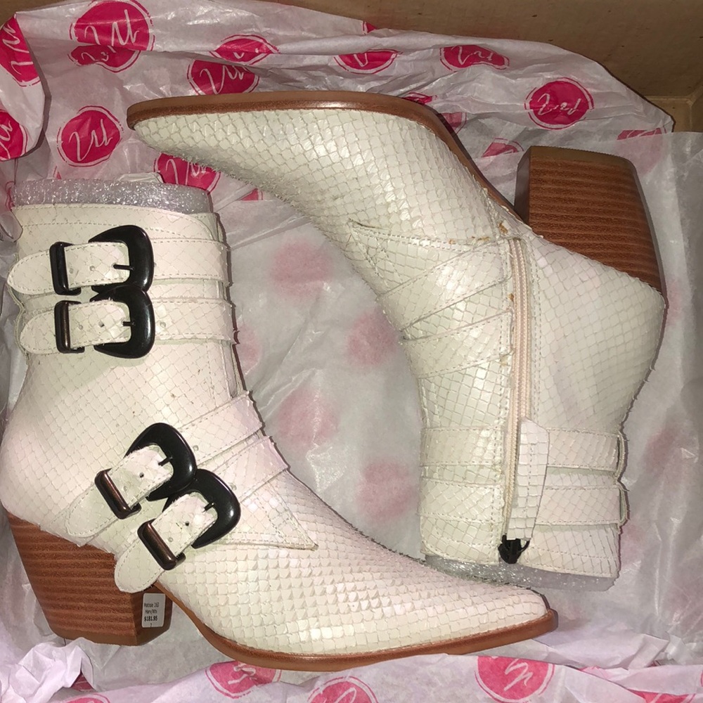 White Matisse Harvey Leather Double Buckle Ankle Boots Snakeskin Deadstock Sz 7M
